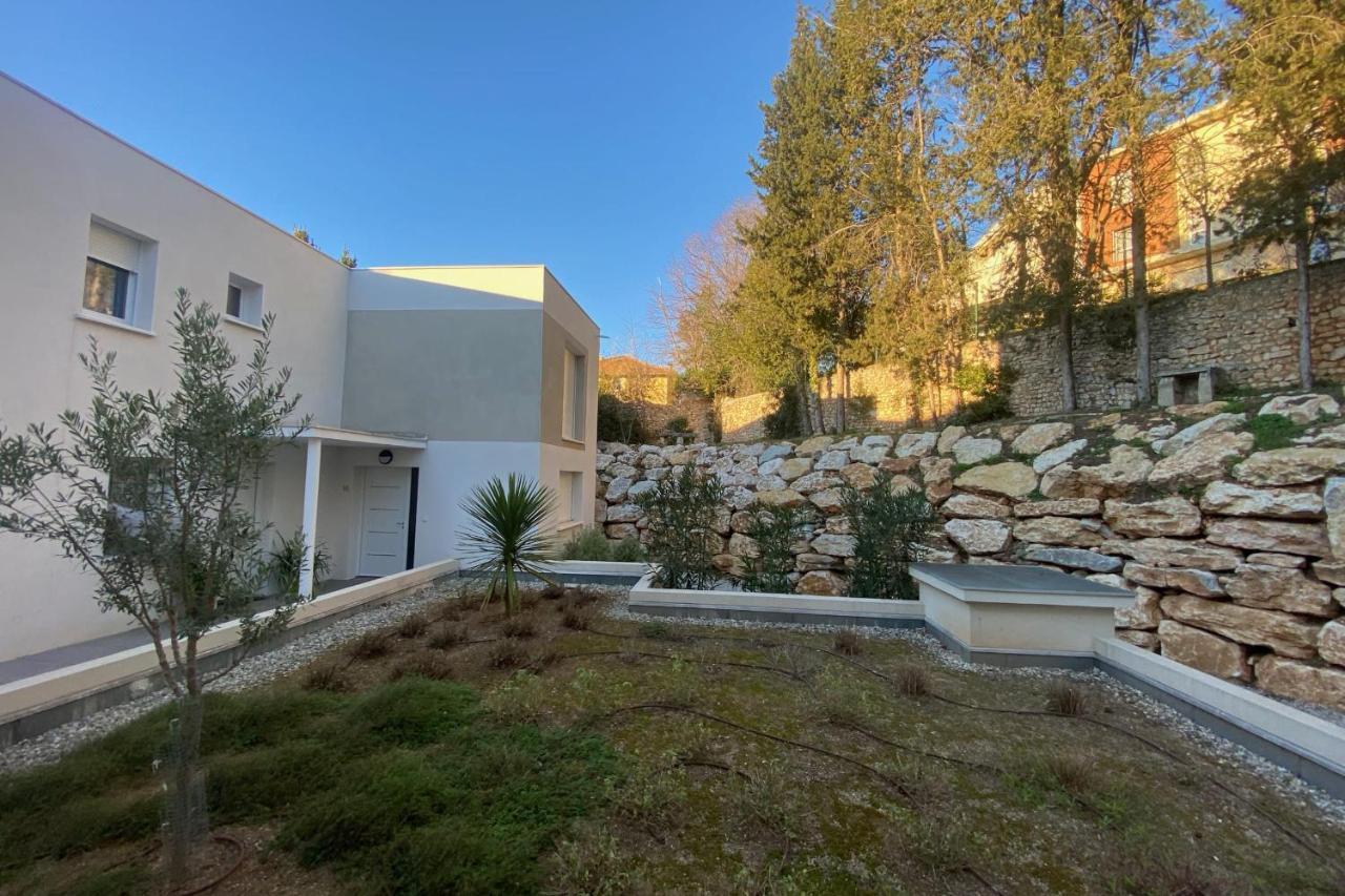 Апартаменты Roche Blanche - Terrasse Et Parking Ним Экстерьер фото
